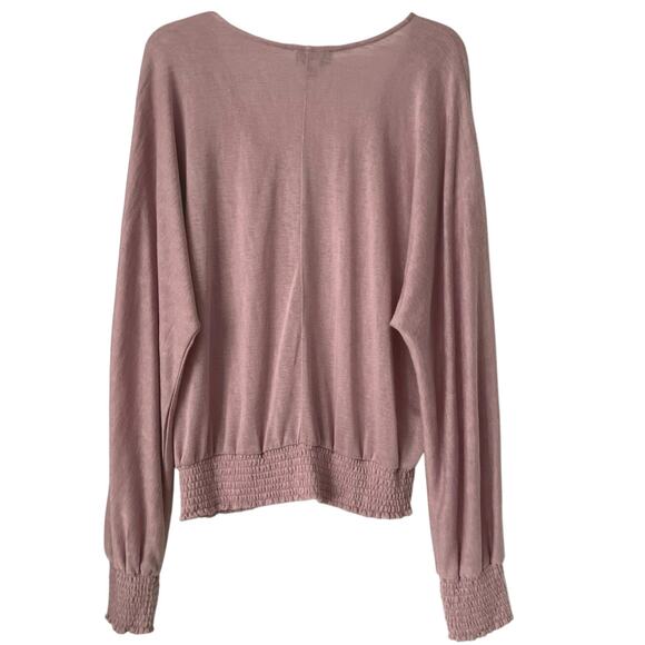 Evereve Layla Lilac Smocked Blouse Womens Size XL Feminine Lightweight Pastel - Picture 6 of 14